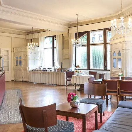 Hotel Markgraefler Hof 2*