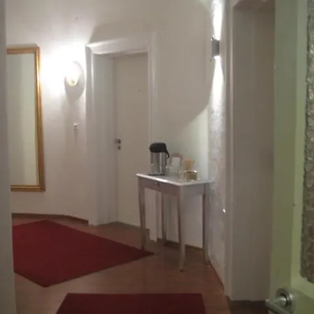 Hotel Markgraefler Hof 2*