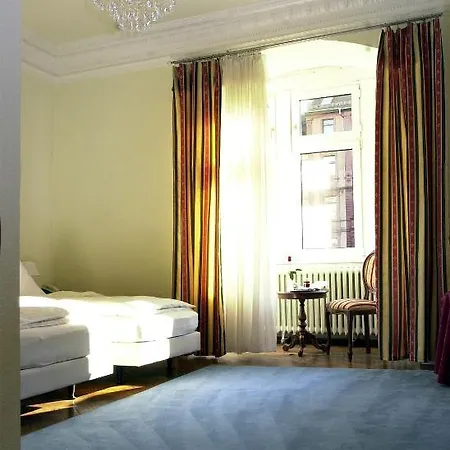 Markgraefler Hof Hotel 2*